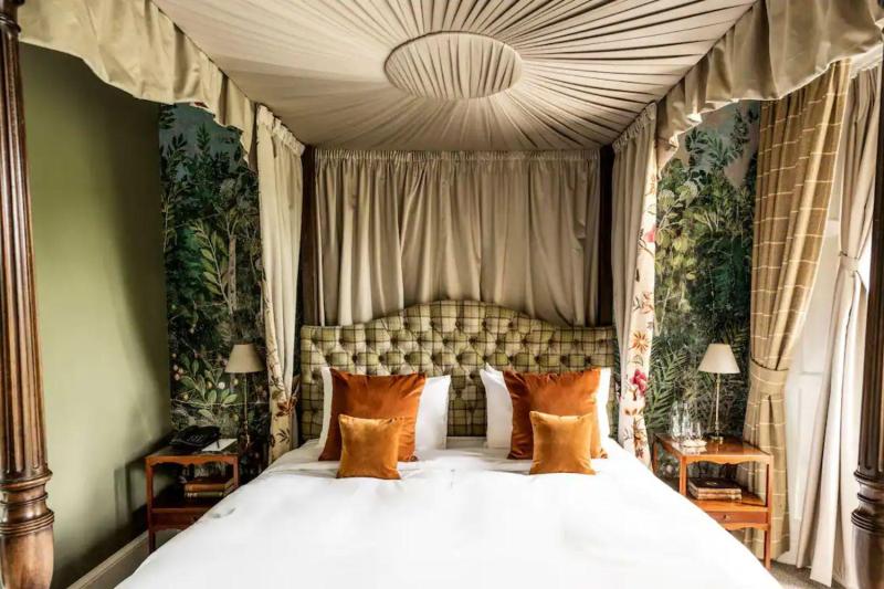 Castle Balcony Suite