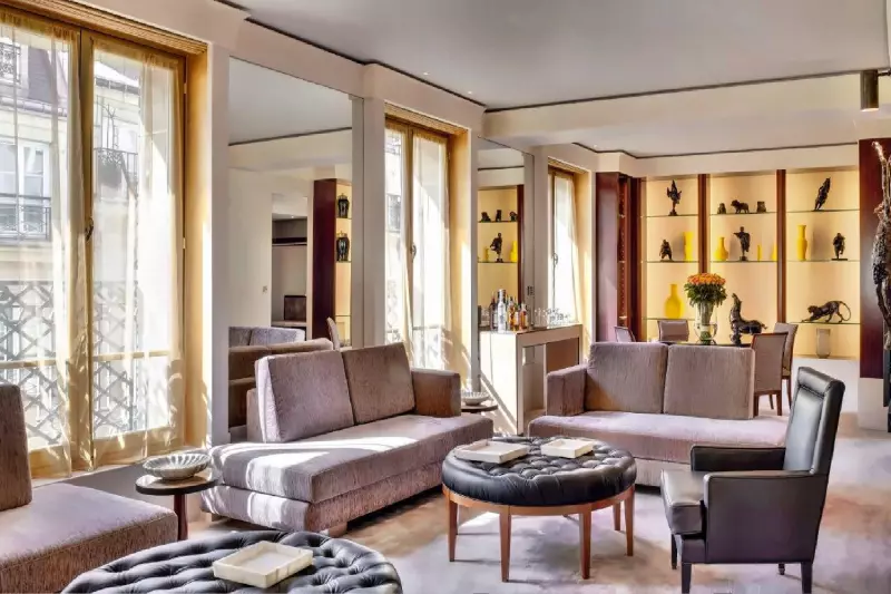 Ambassador Suite 