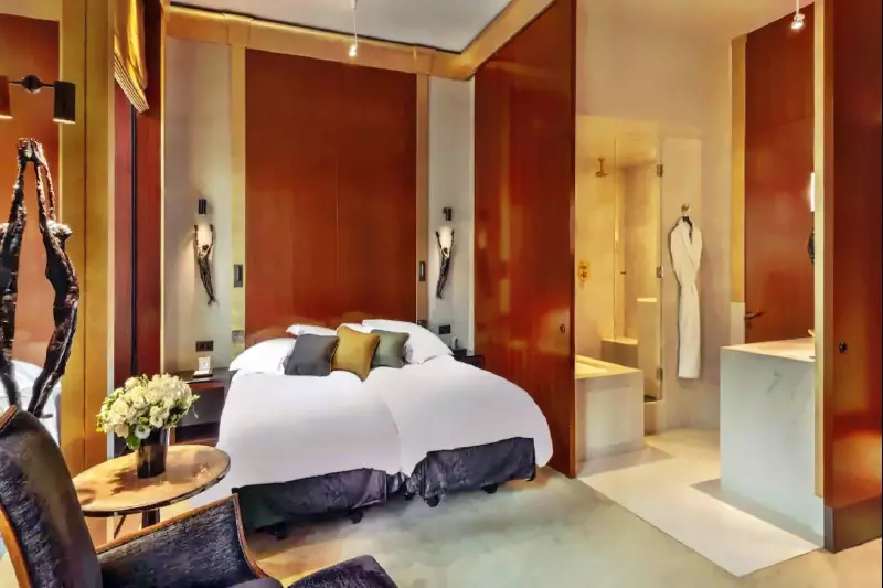 2 Bedroom Connecting Family Rooms 