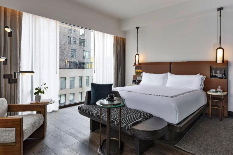 Skyline Corner Studio