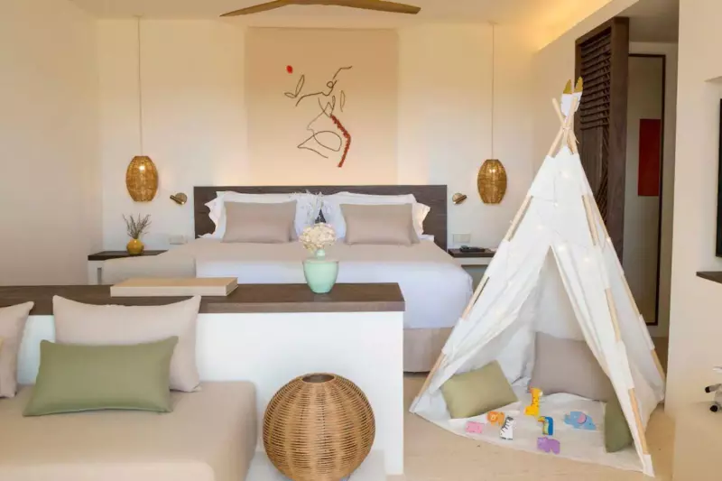 2 Bedroom Interconnecting Family Suite