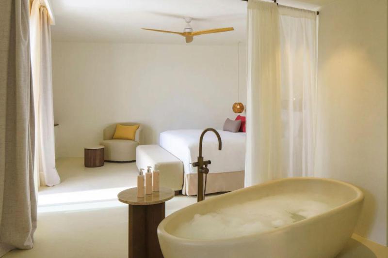 Signature Suite