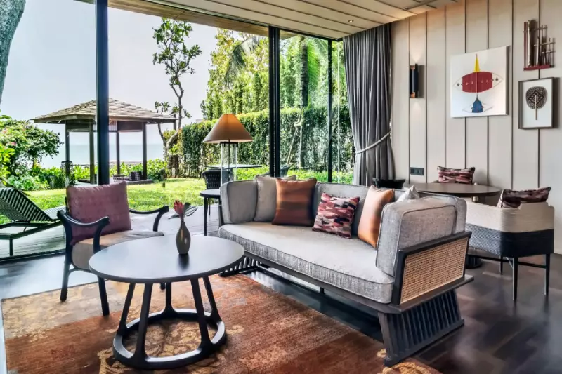Beachfront Suite