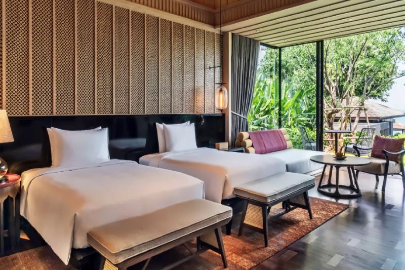 Deluxe Partial Ocean View Room