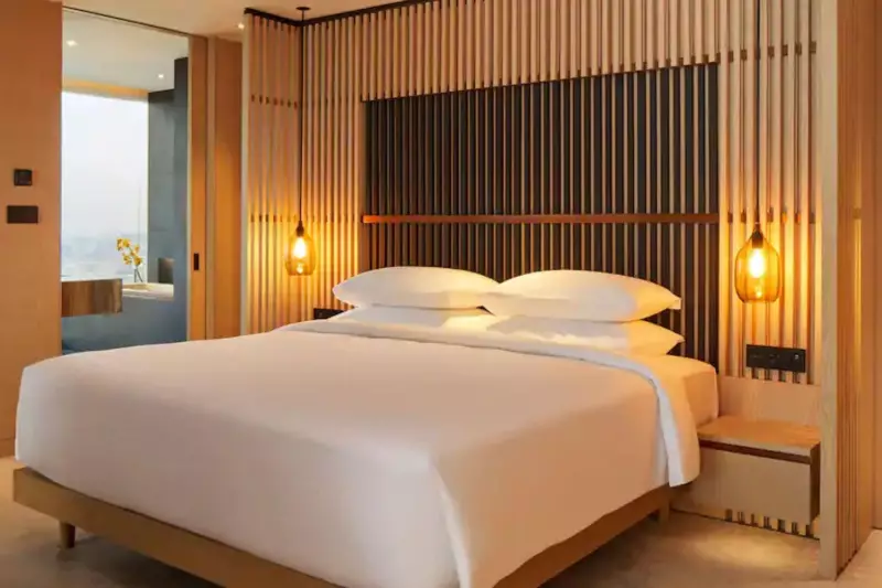 Diplomat Skyline View Suite 