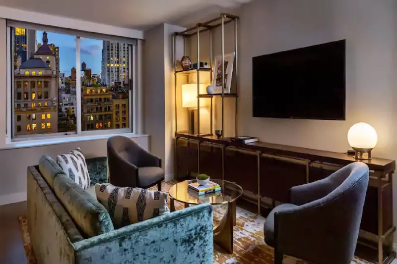 Deluxe City View Room