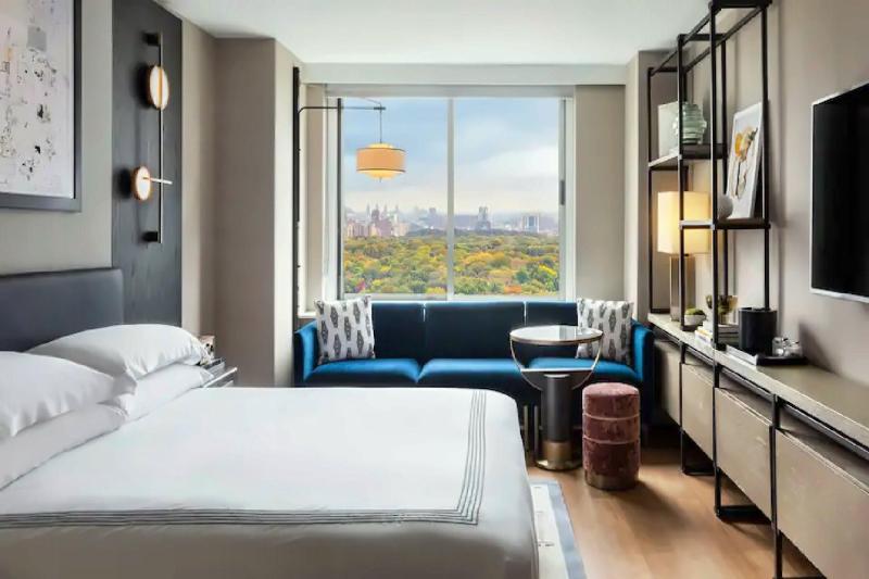 Club Central Park View Room