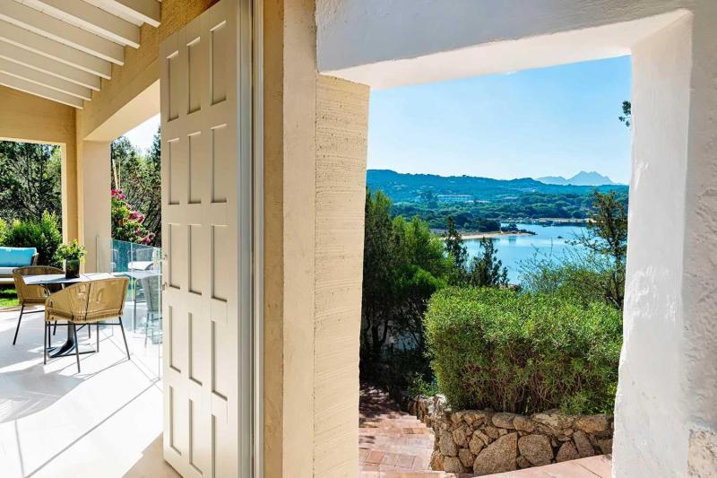 Deluxe Sea View Room