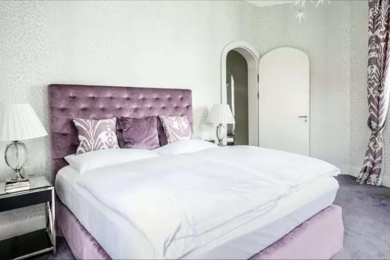 2 Bedroom Charly Walker Suite