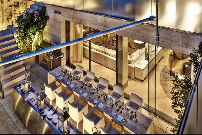 Royal Penthouse Suite