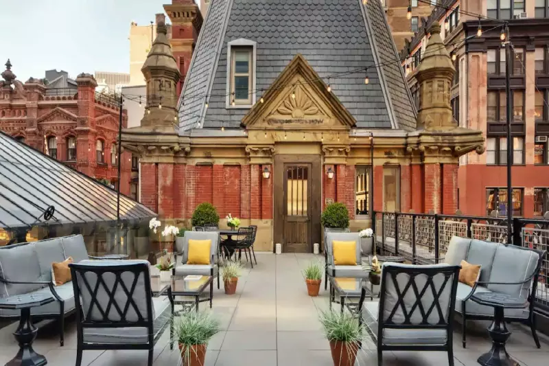 Turret East Penthouse Suite 