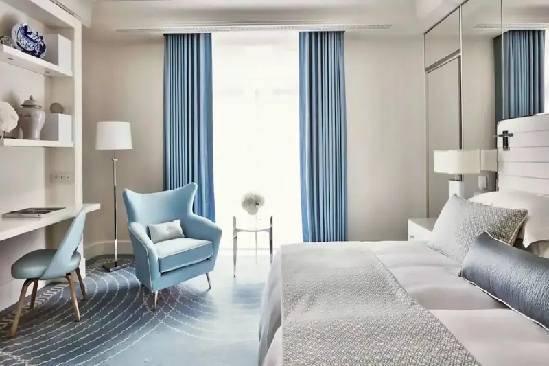 2 Connecting Family Rooms