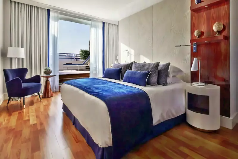 Junior Terrace Suite