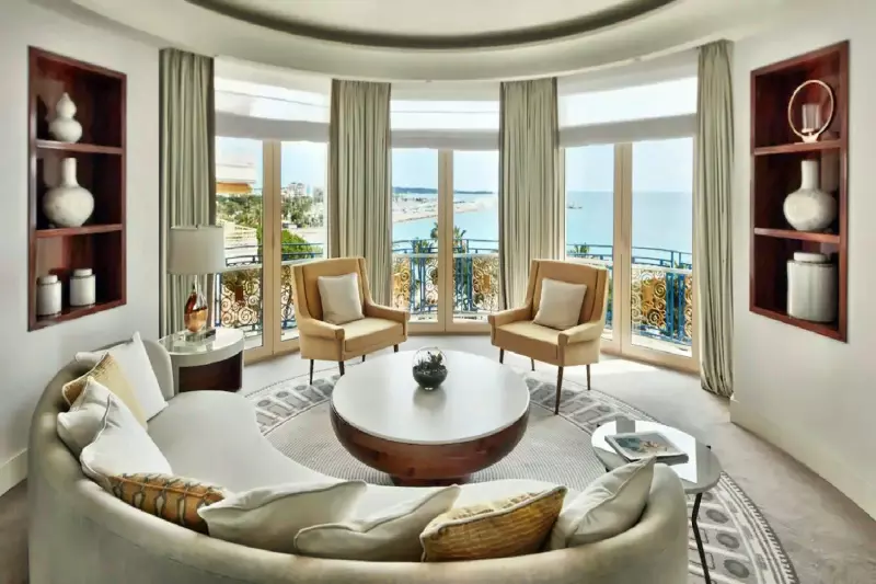 Prestige Sea View Suite 