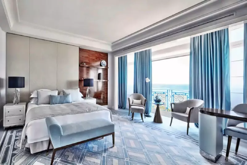 Prestige Sea View Suite 