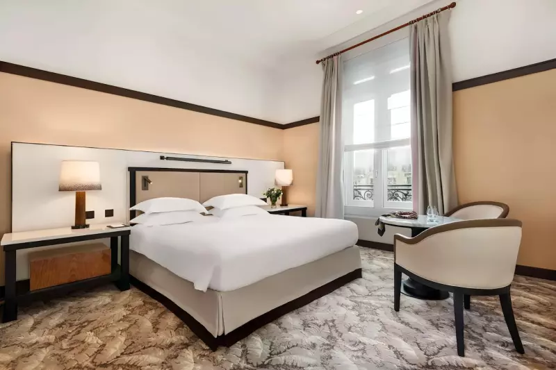 Deluxe Courtyard View Room