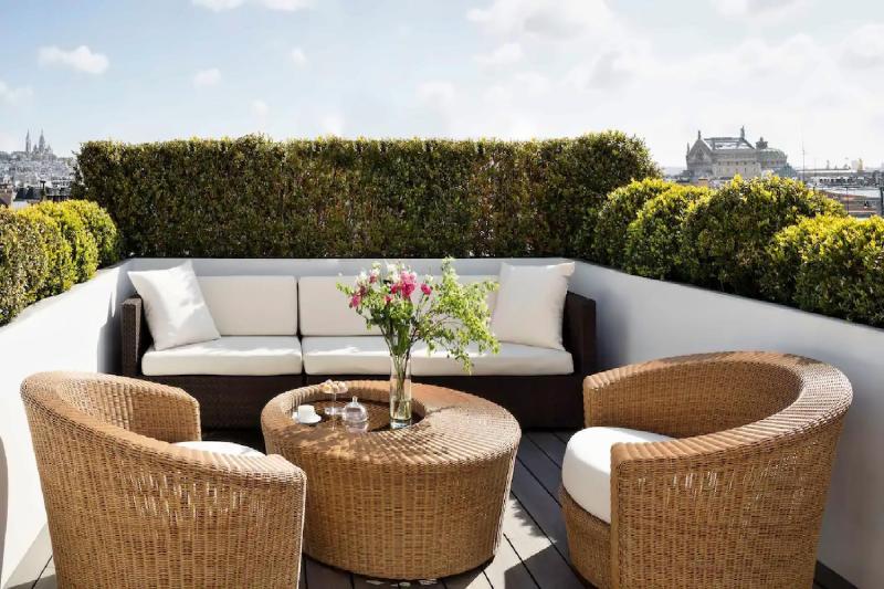 Presidential Eiffel Tower View Suite