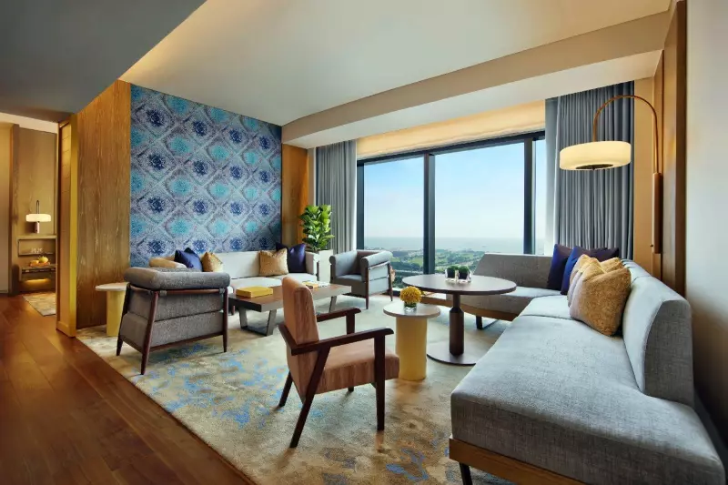 Andaz Large Suite