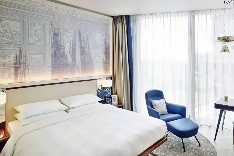 2 Bedroom Family Room 