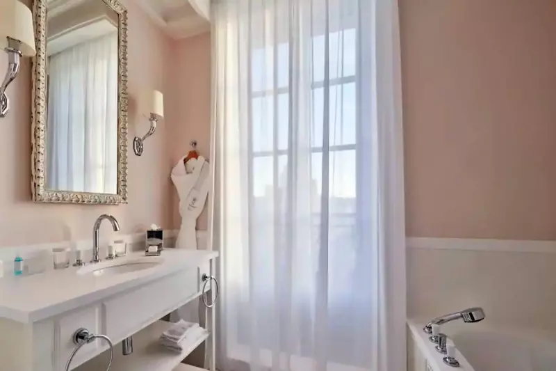 Beach View Room 