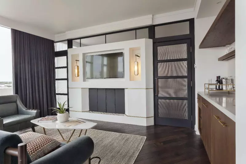 Executive Suite 
