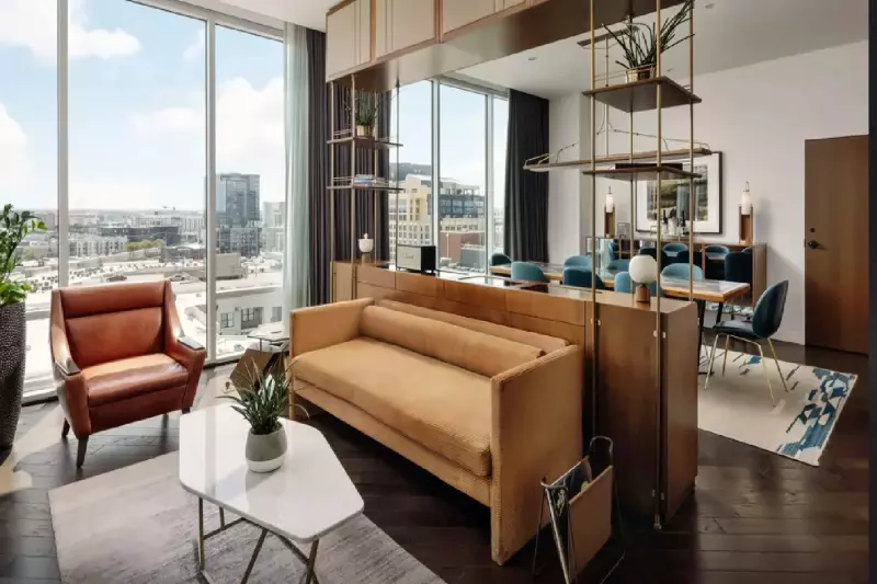 Penthouse Suite