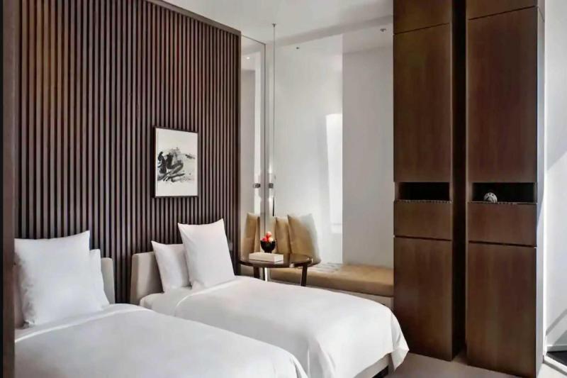 Bund River View Room