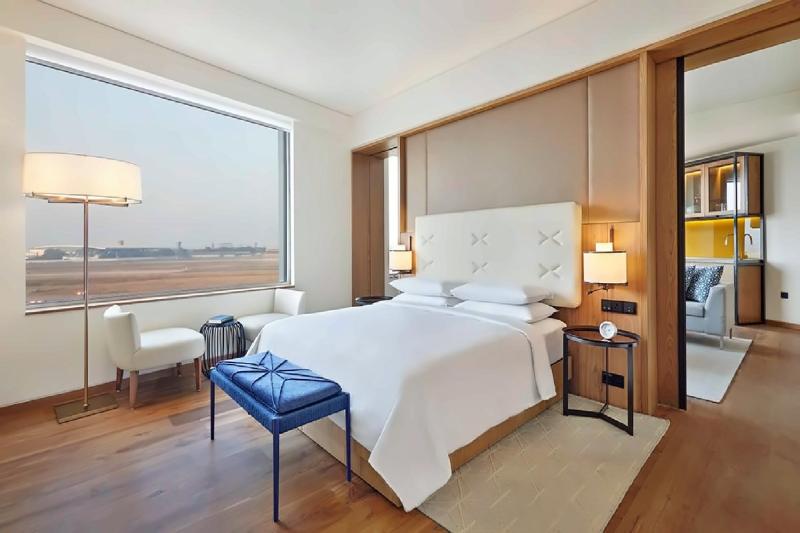 Andaz Large Runway View Suite
