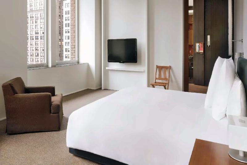 2 Bedroom Andaz Suite