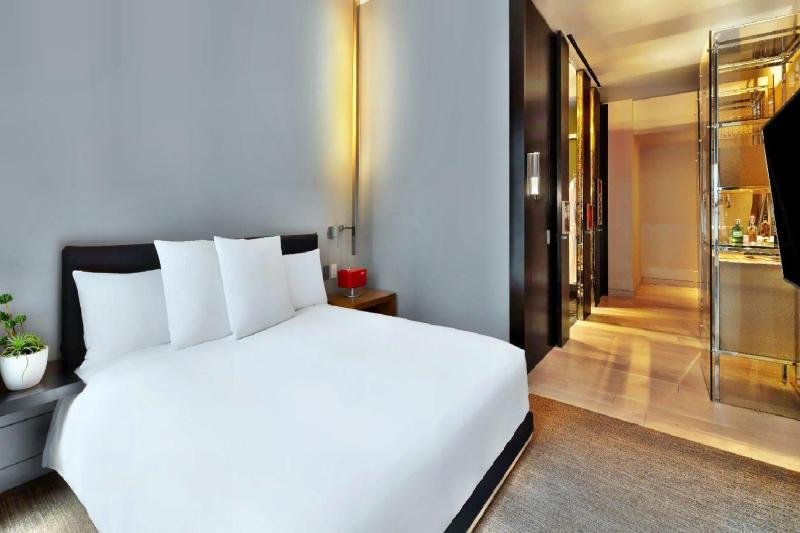 Deluxe City View Room