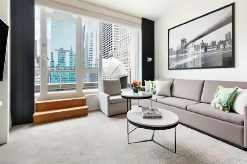 5th Avenue View Terrace Suite