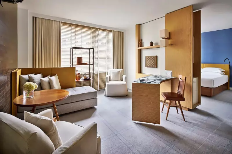 Junior City View Suite