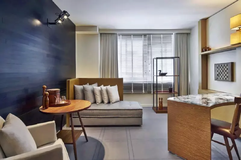 Junior City View Suite