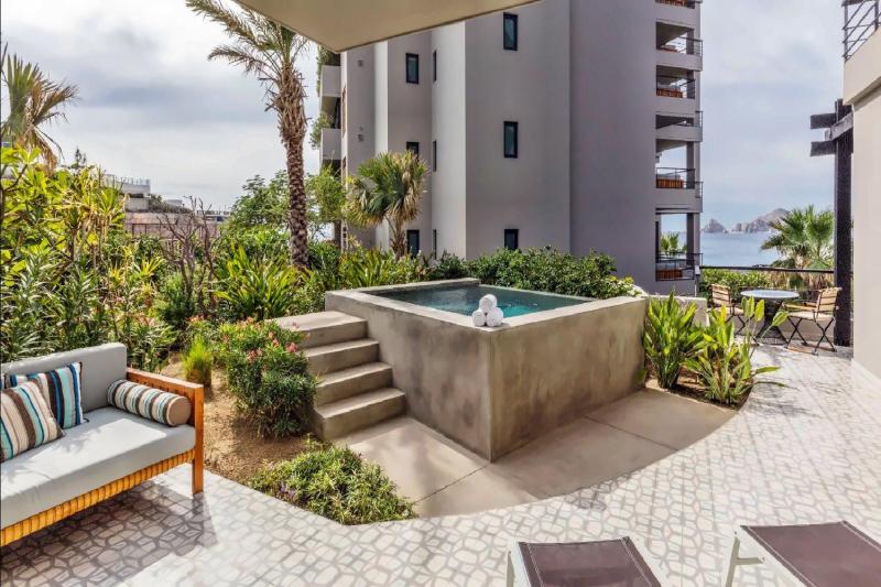 2 Bedroom Ocean View Pool Residence