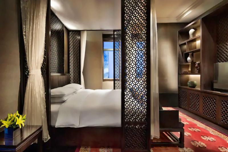  2 Bedroom Presidential Suite 