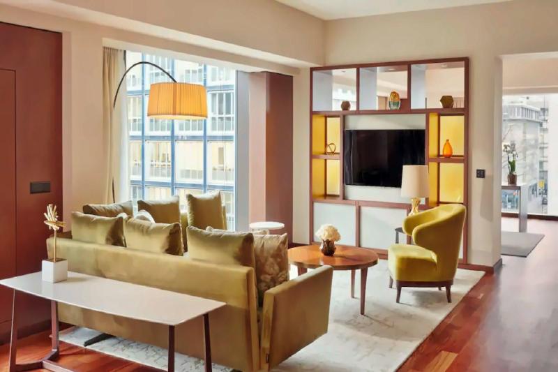 2 Bedroom Ambassador Suite