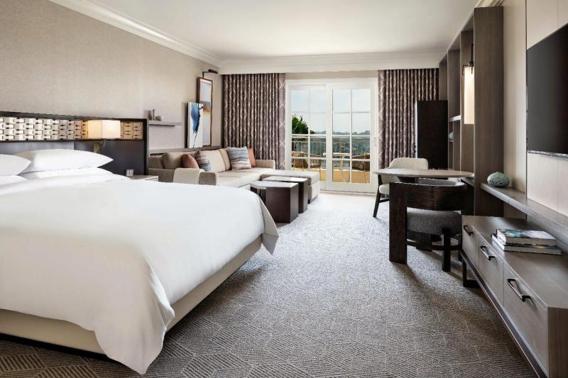 Pool View Room 