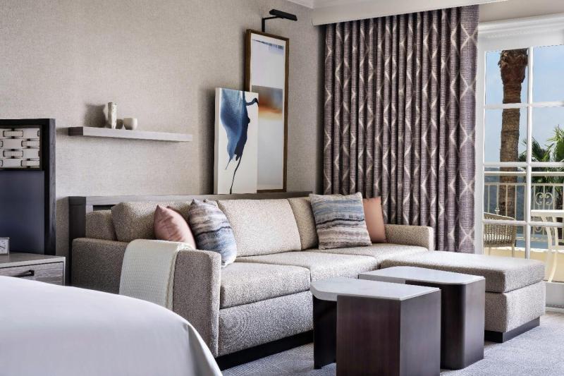 Limited View Terrace Room