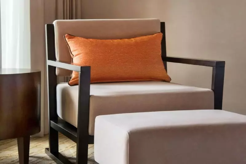 Mountain View Room