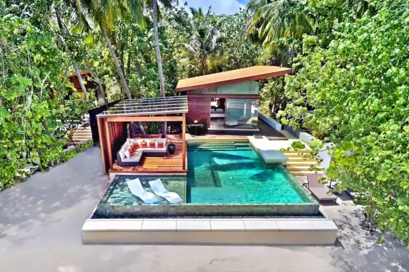 Deluxe Pool Villa