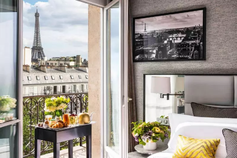 Luxury Eiffel Tower View Junior Suite