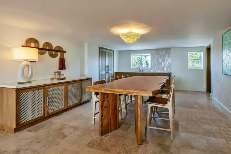 2 Bedroom Ocean View Top Floor Superior Suite