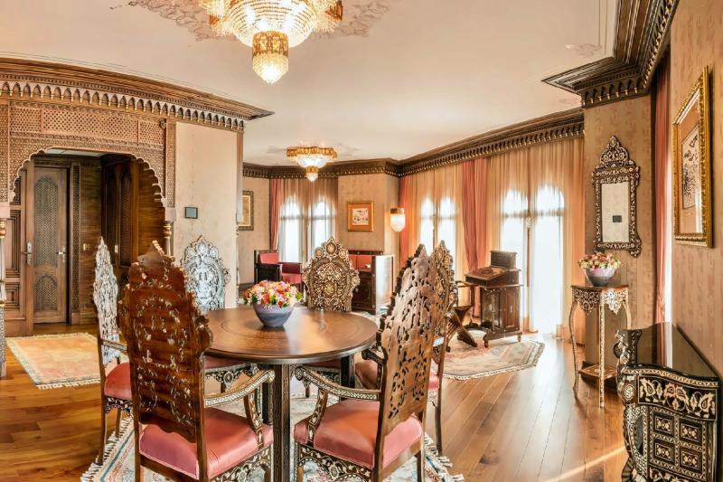 Sultan Sea View Suite