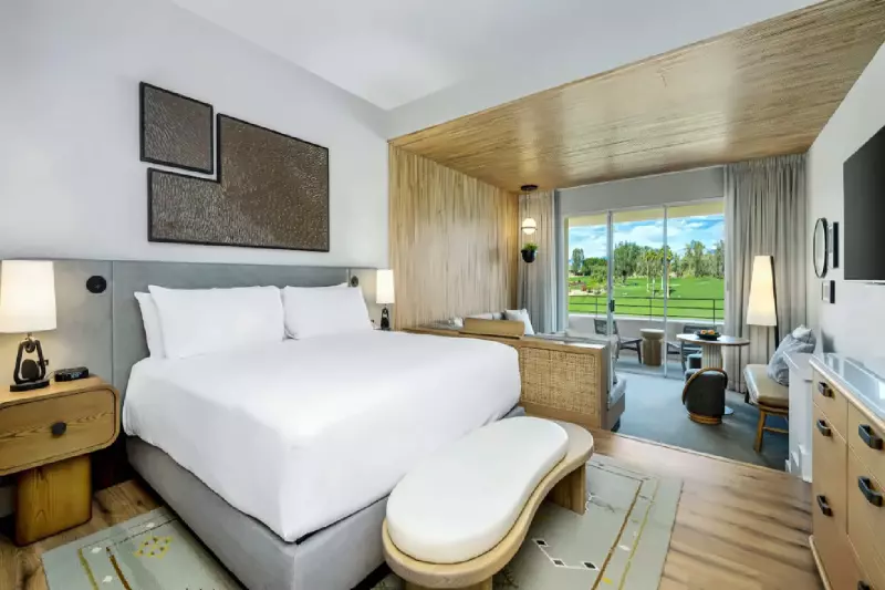 Deluxe Golf Course View Room