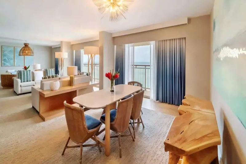 Orquidea Oceanfront Balcony Suite