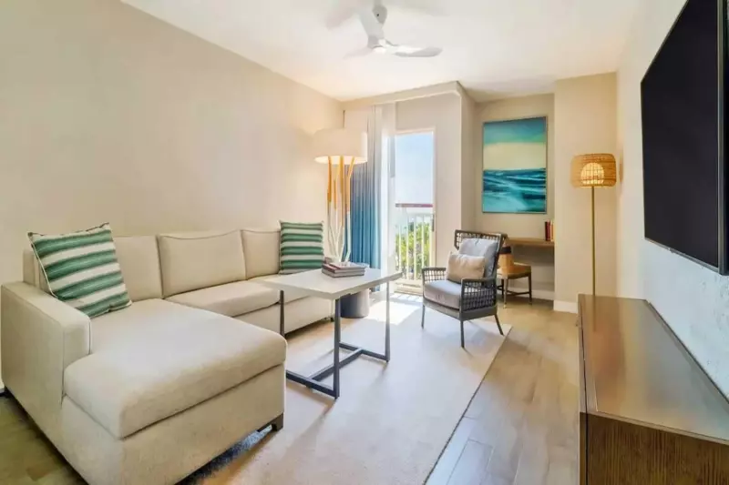 Family Garden & Ocean View Suite