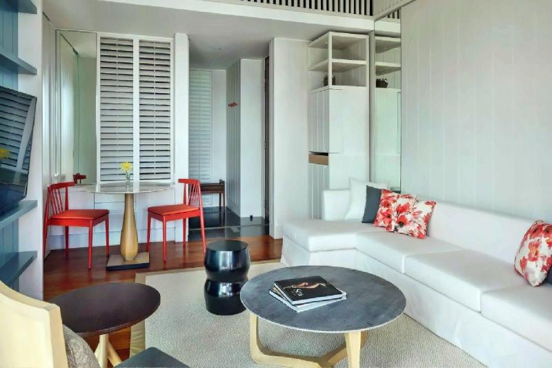 1 Bedroom Beach View Suite