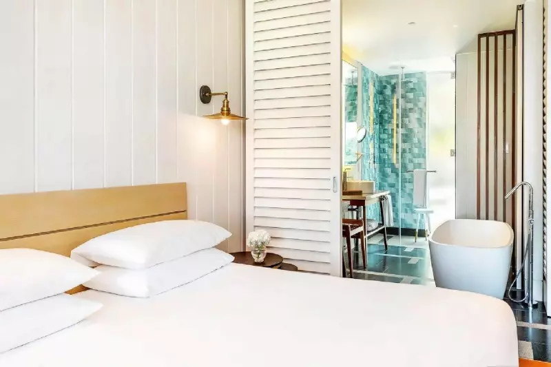 1 Bedroom Beach View Suite