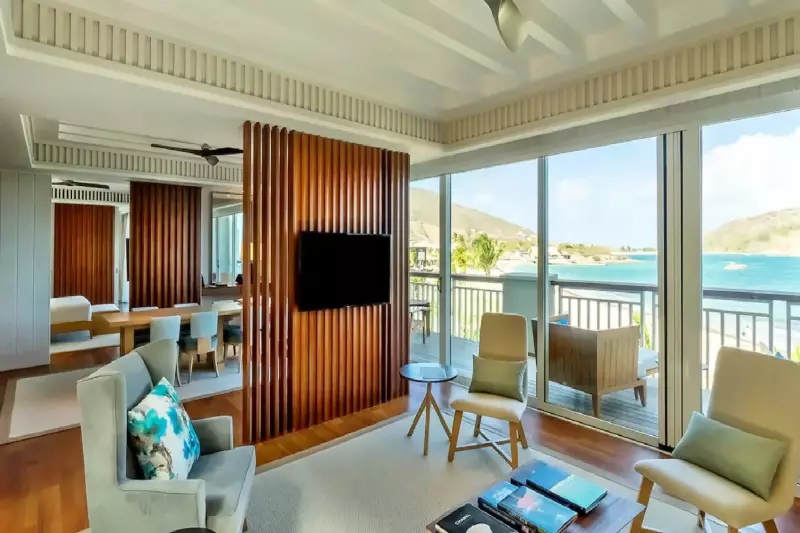 Bi-Level Penthouse Pool Suite