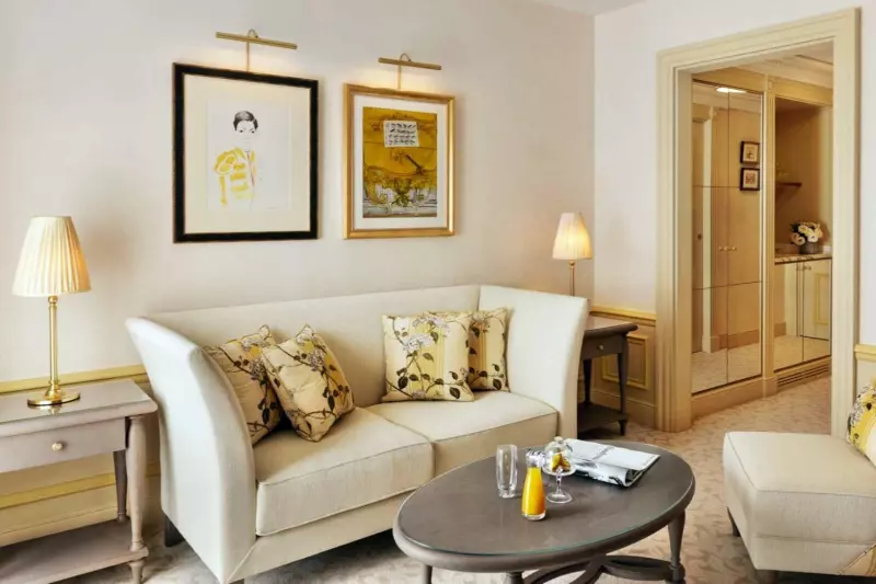 Deluxe Premium Suite